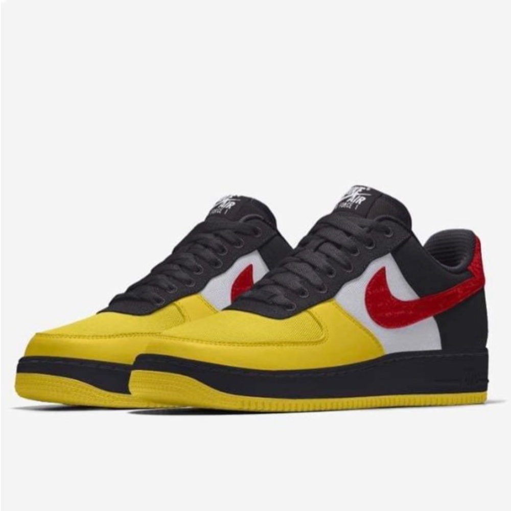 Brand new still in the box with recipt from nike store